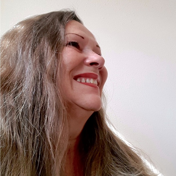 Meet your Posher, Jane - Picture 1 of 3